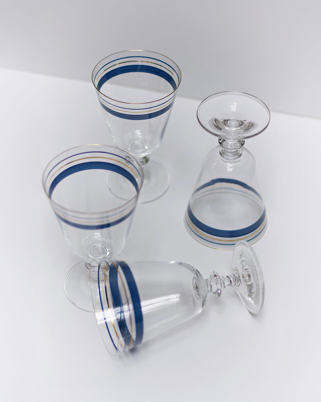 Copas París · cristalería pintada a mano en azul noche · Los Vasos de Agua Clara