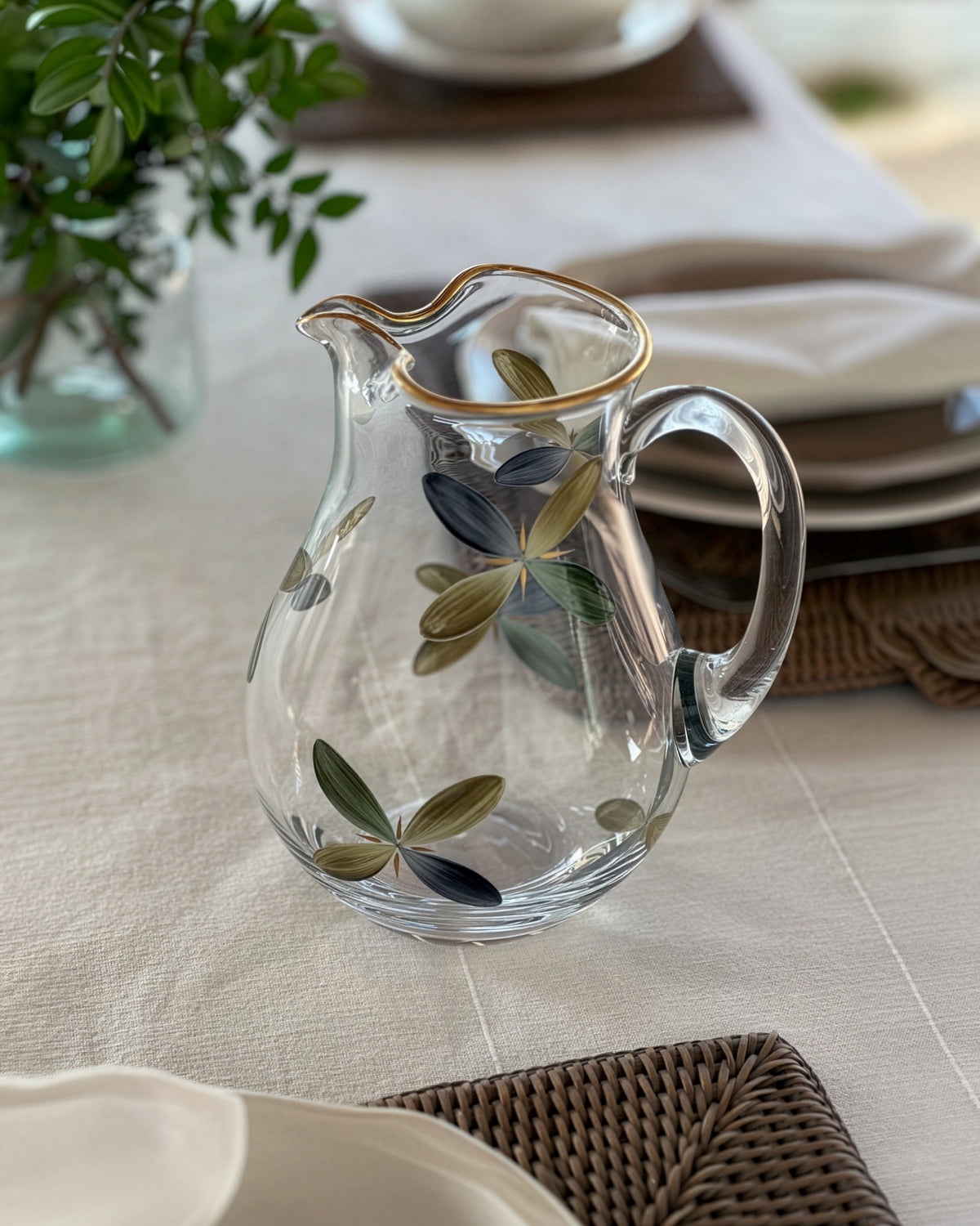 Jarra Holland · cristalería pintada a mano en marrón · Los Vasos de Agua Clara