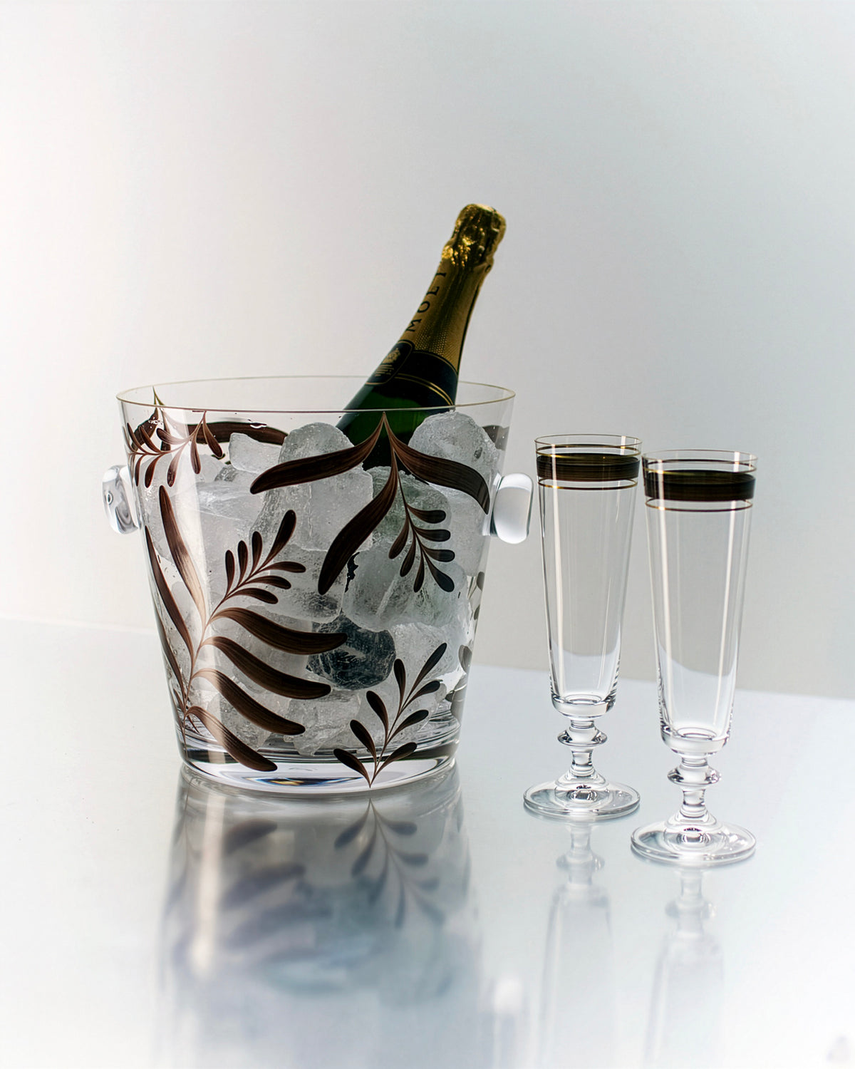 Saanen Champagne Bucket & Paris Glasses · glassware hand-painted by Los Vasos de Agua Clara