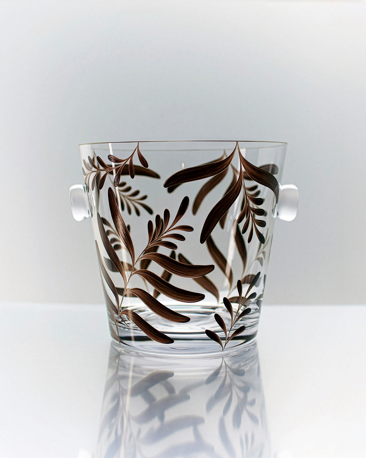 Saanen Champagne Bucket & Paris Glasses · glassware hand-painted in brown · Los Vasos de Agua Clara