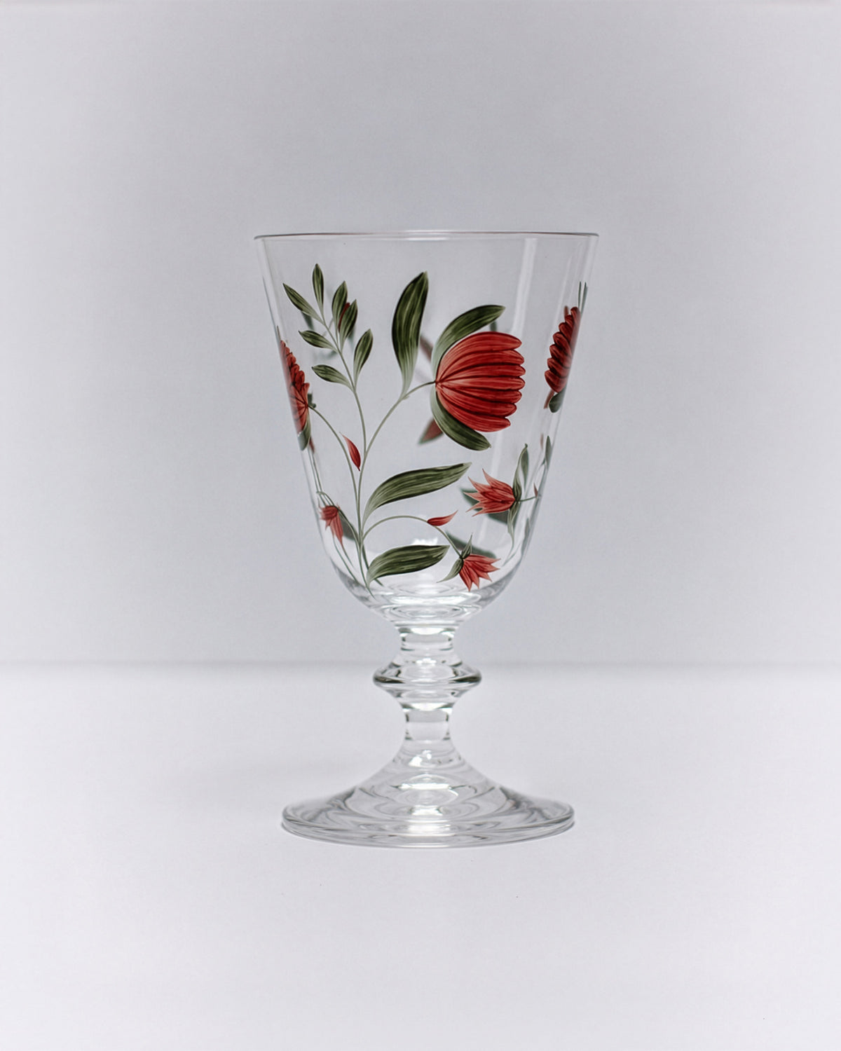 Jaipur Jug & Wine Glasses · glassware hand-painted in English red · Los Vasos de Agua Clara