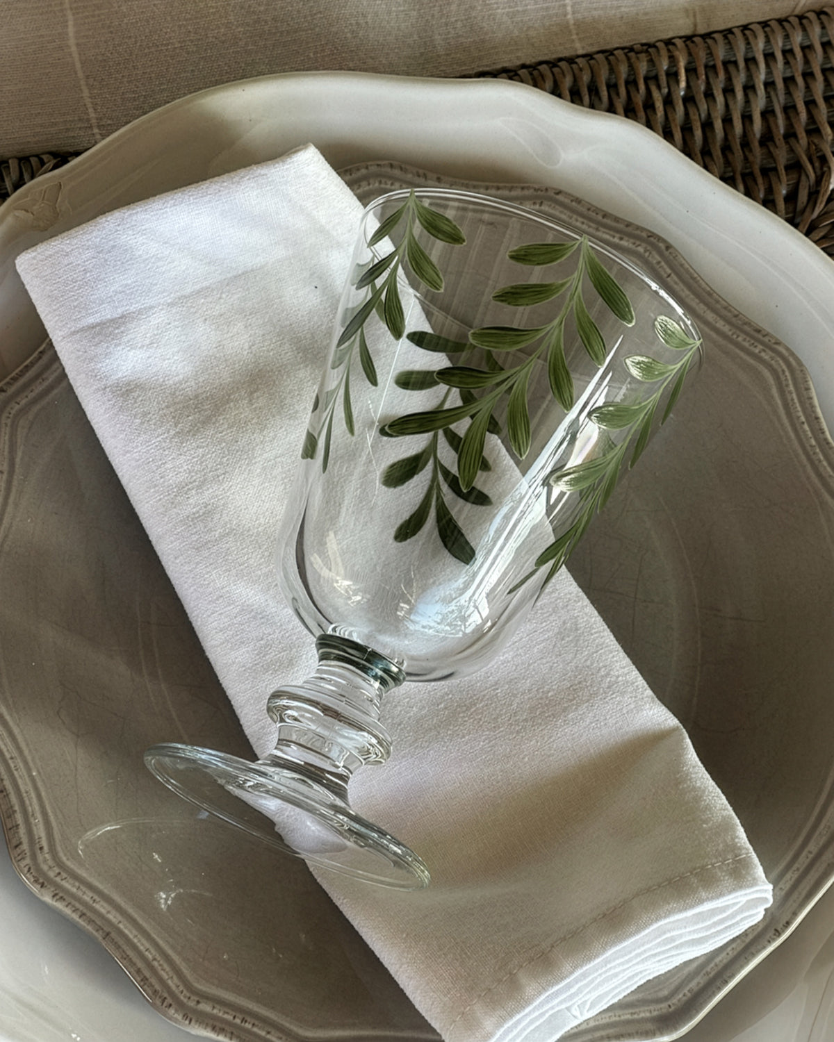 Jalisco Wine Glasses · glassware hand-painted in leaf green · Los Vasos de Agua Clara
