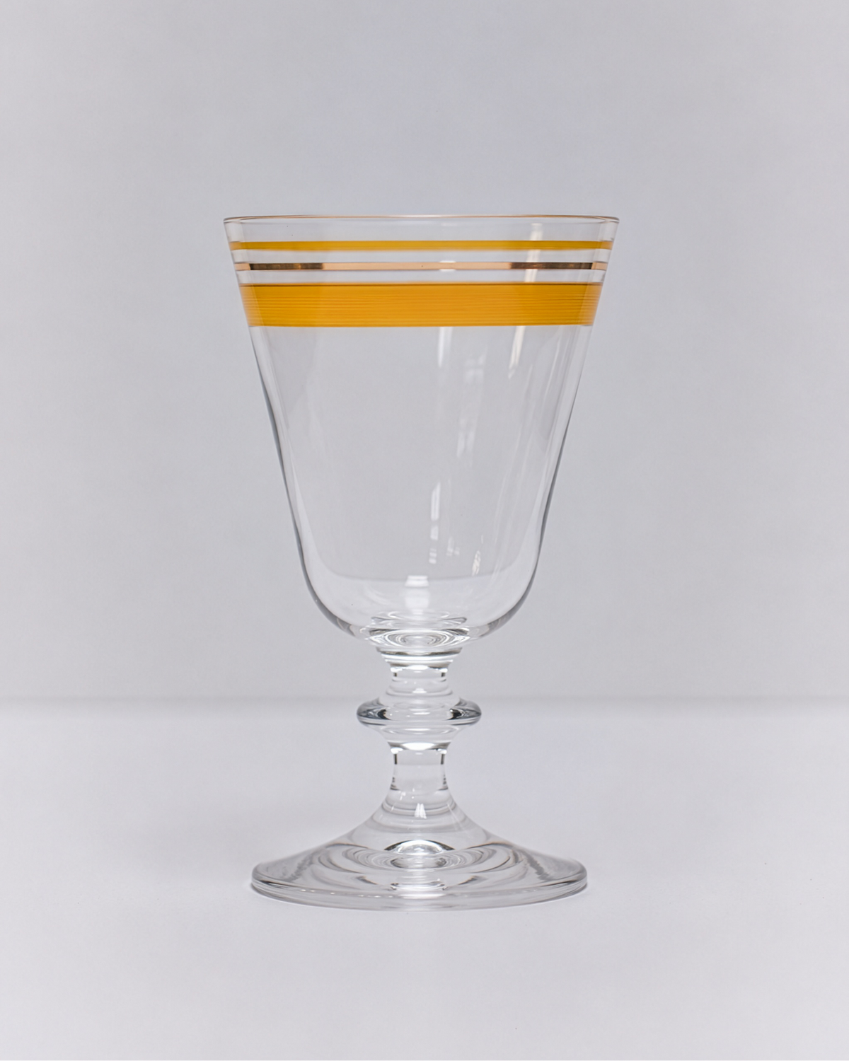 Copas París · cristalería pintada a mano en curry · Los Vasos de Agua Clara