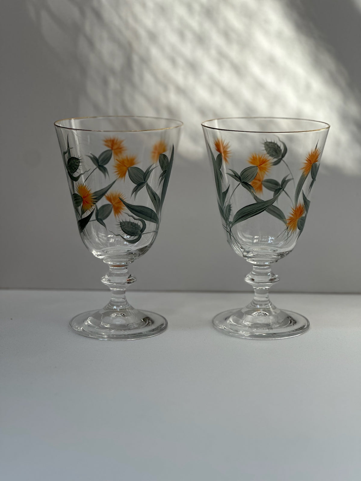 Saint Rémy Wine Glasses · glassware hand-painted by Los Vasos de Agua Clara