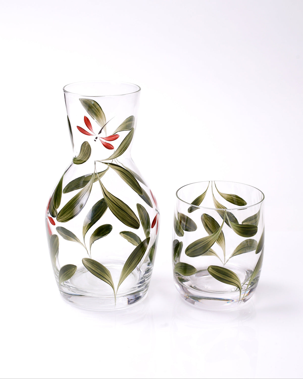 Melides Bedside Carafe · hand-painted glassware, view 5 · Los Vasos de Agua Clara