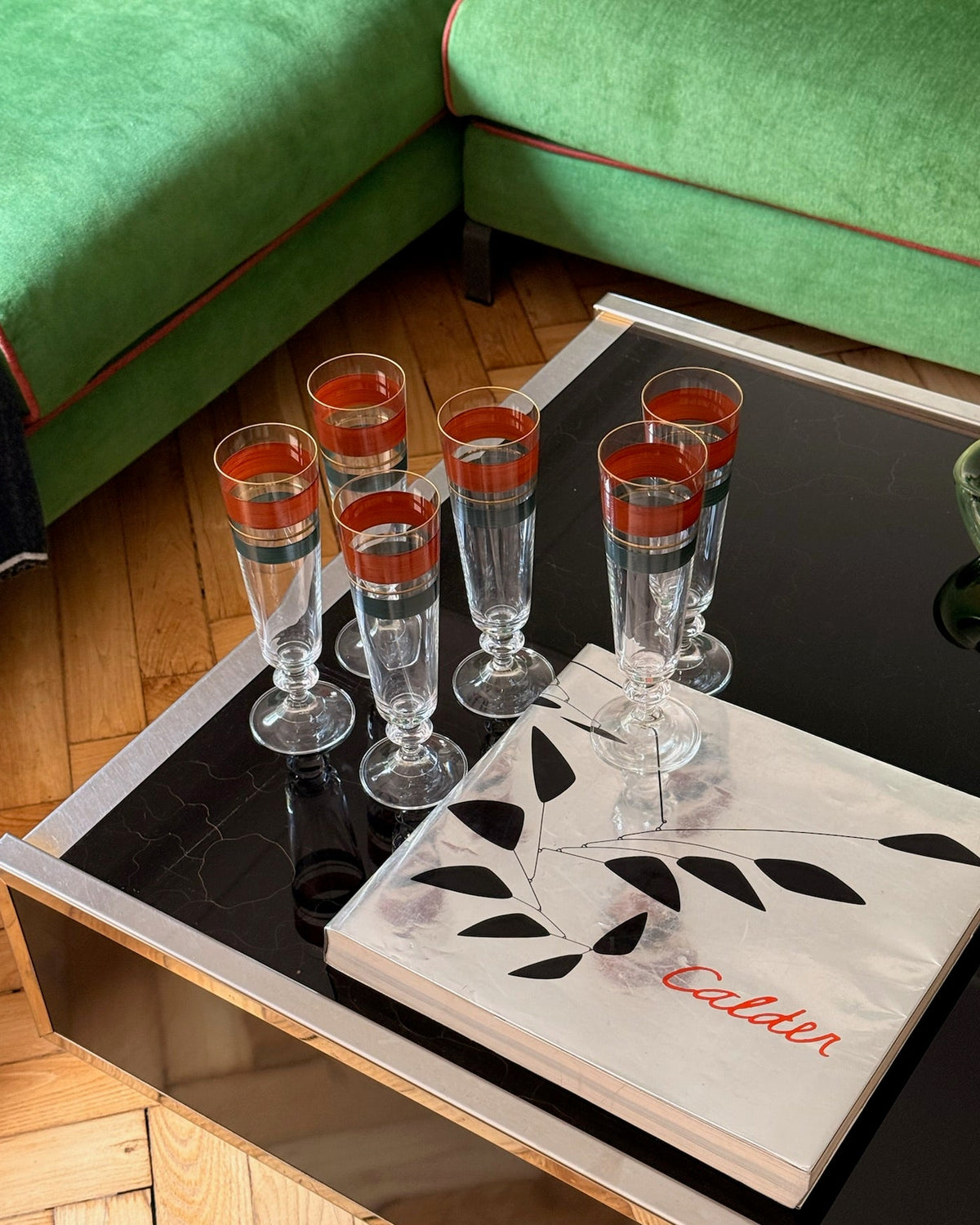Milan Bicolor Champagne Glasses · hand-painted glassware, view 3 · Los Vasos de Agua Clara