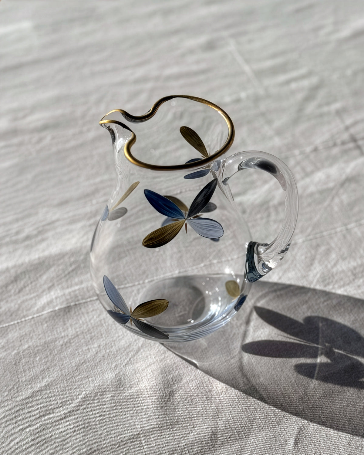 Holland Jug · glassware hand-painted in blue · Los Vasos de Agua Clara