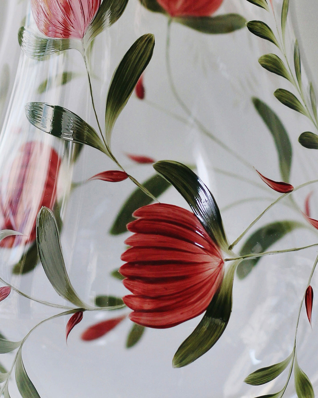 Copas Jaipur · cristalería pintada a mano en rojo inglés · Los Vasos de Agua Clara