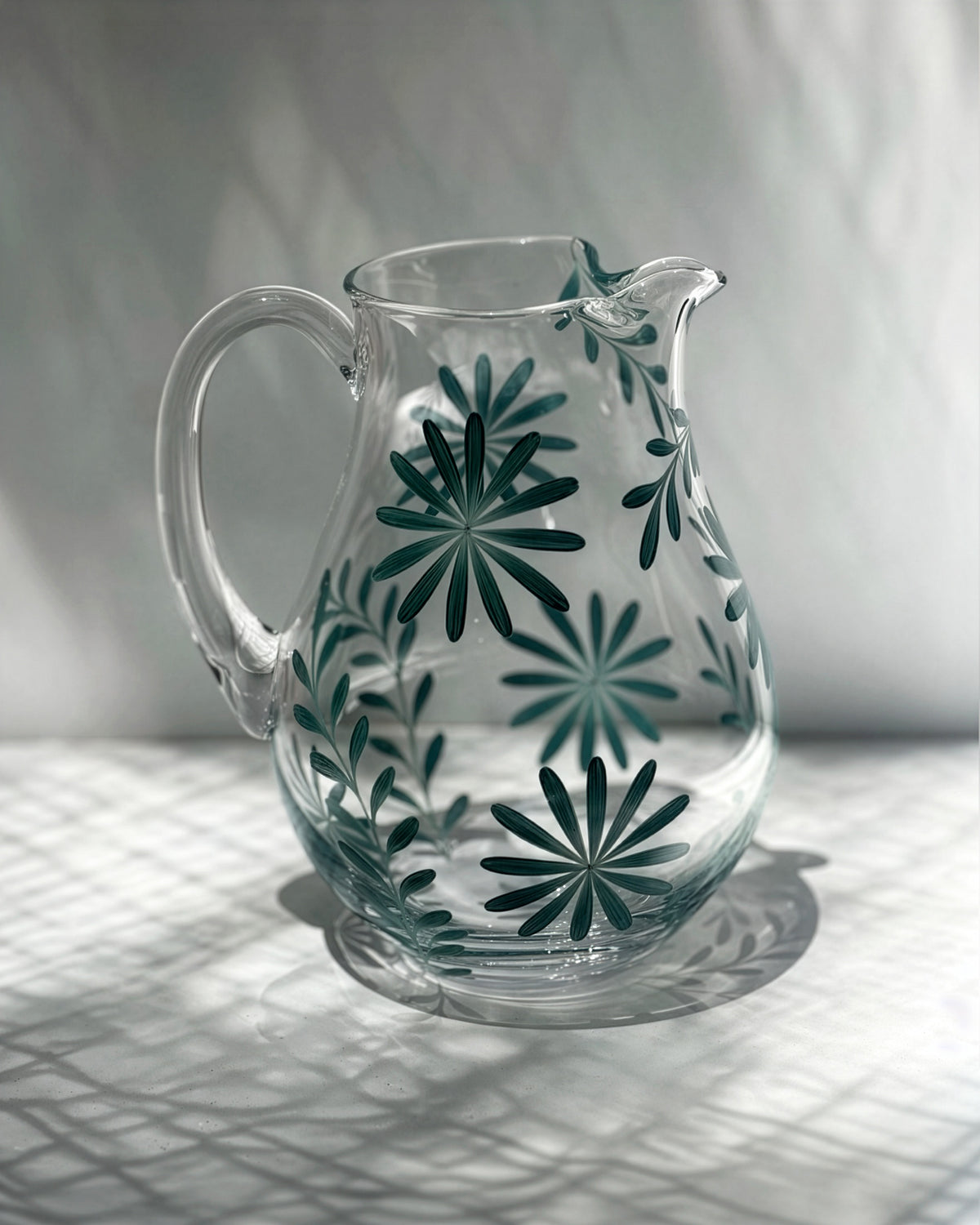 Jarra Saint Tropez II y Vasos Oaxaca · cristalería pintada a mano, vista 8 · Los Vasos de Agua Clara