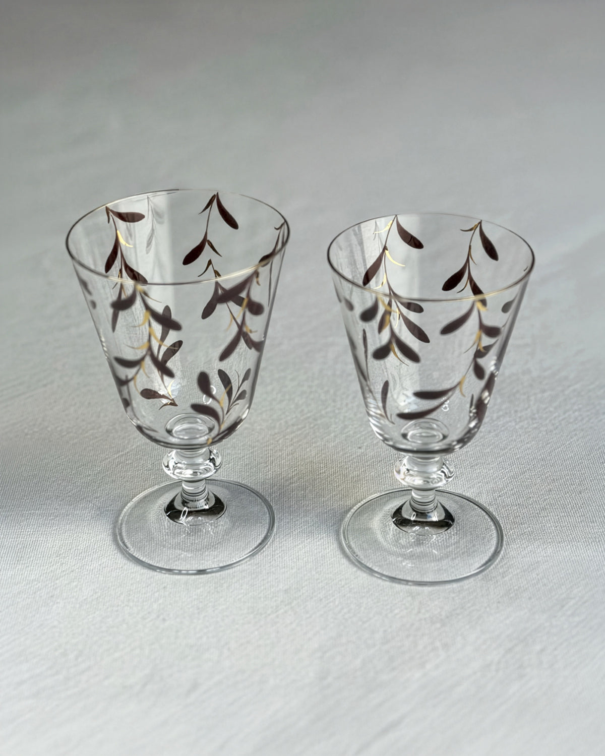Set Copas y vasos Palawan · cristalería pintada a mano, vista 4 · Los Vasos de Agua Clara