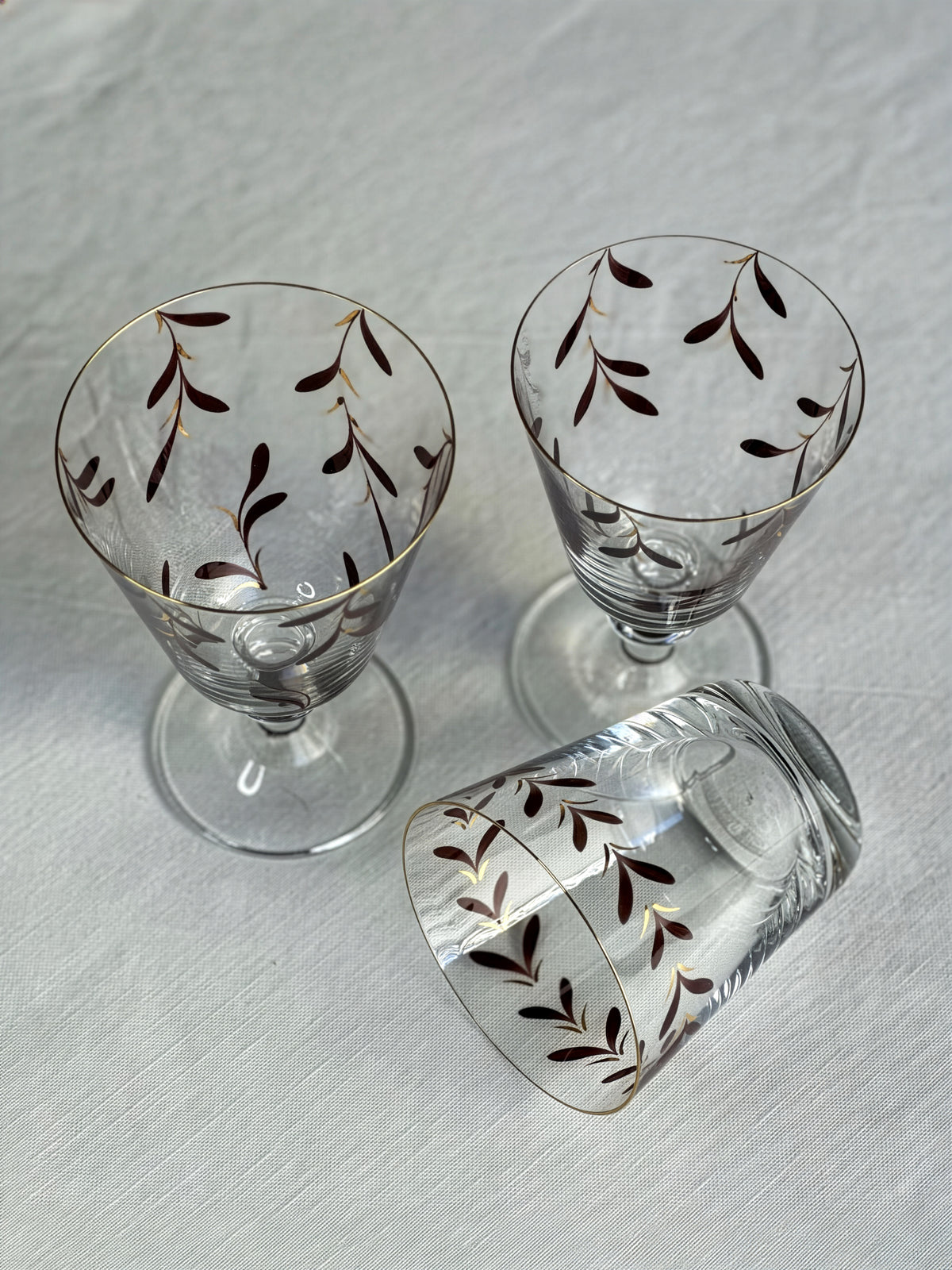 Palawan Wine Glasses & Tumblers Set · glassware hand-painted by Los Vasos de Agua Clara