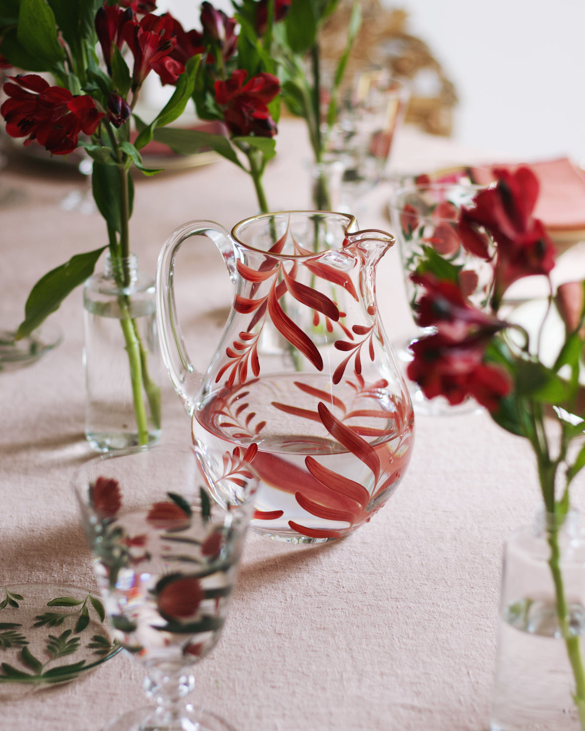 Saanen Jug · hand-painted glassware, view 3 · Los Vasos de Agua Clara