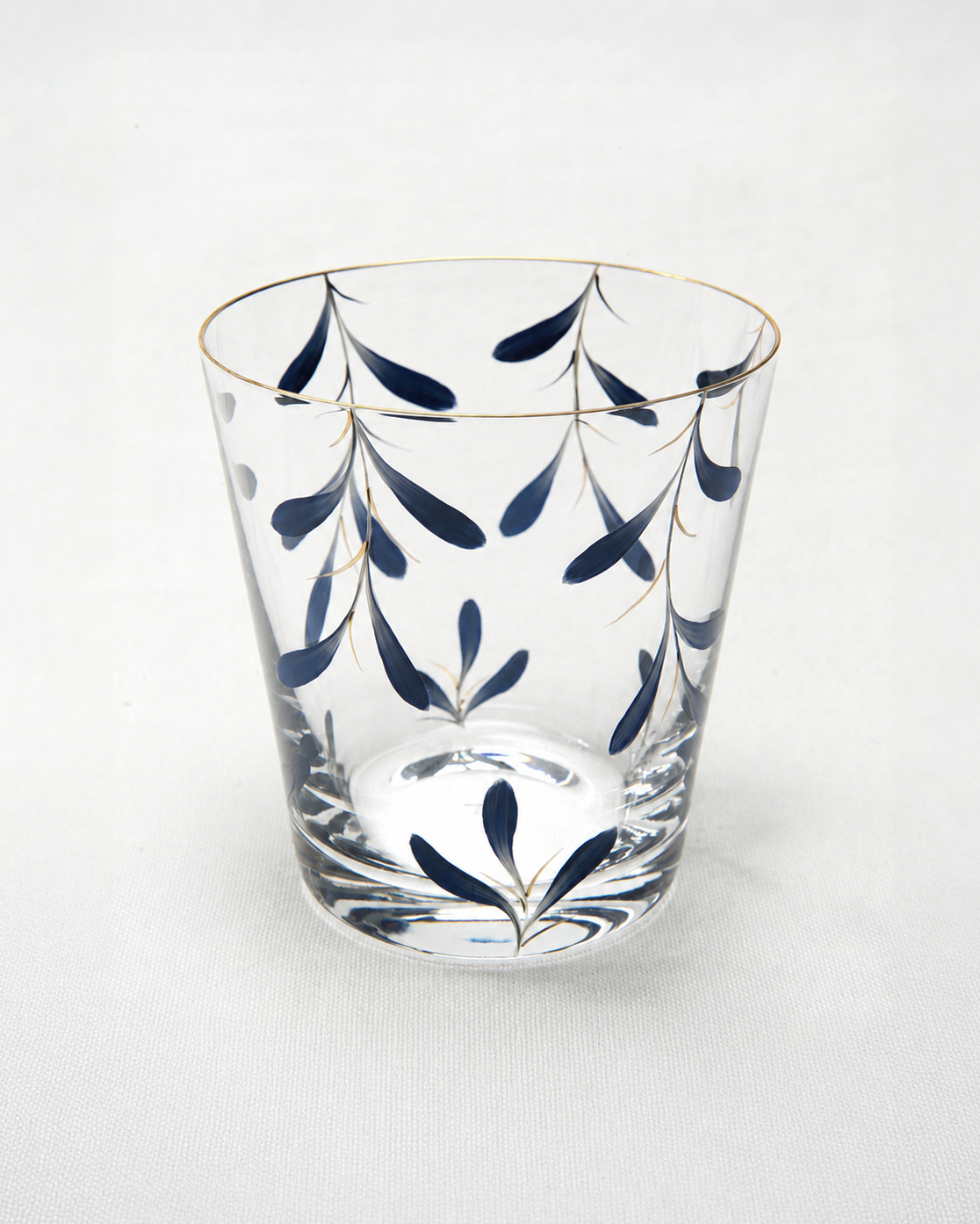 Vasos Palawan · cristalería pintada a mano en azul noche · Los Vasos de Agua Clara