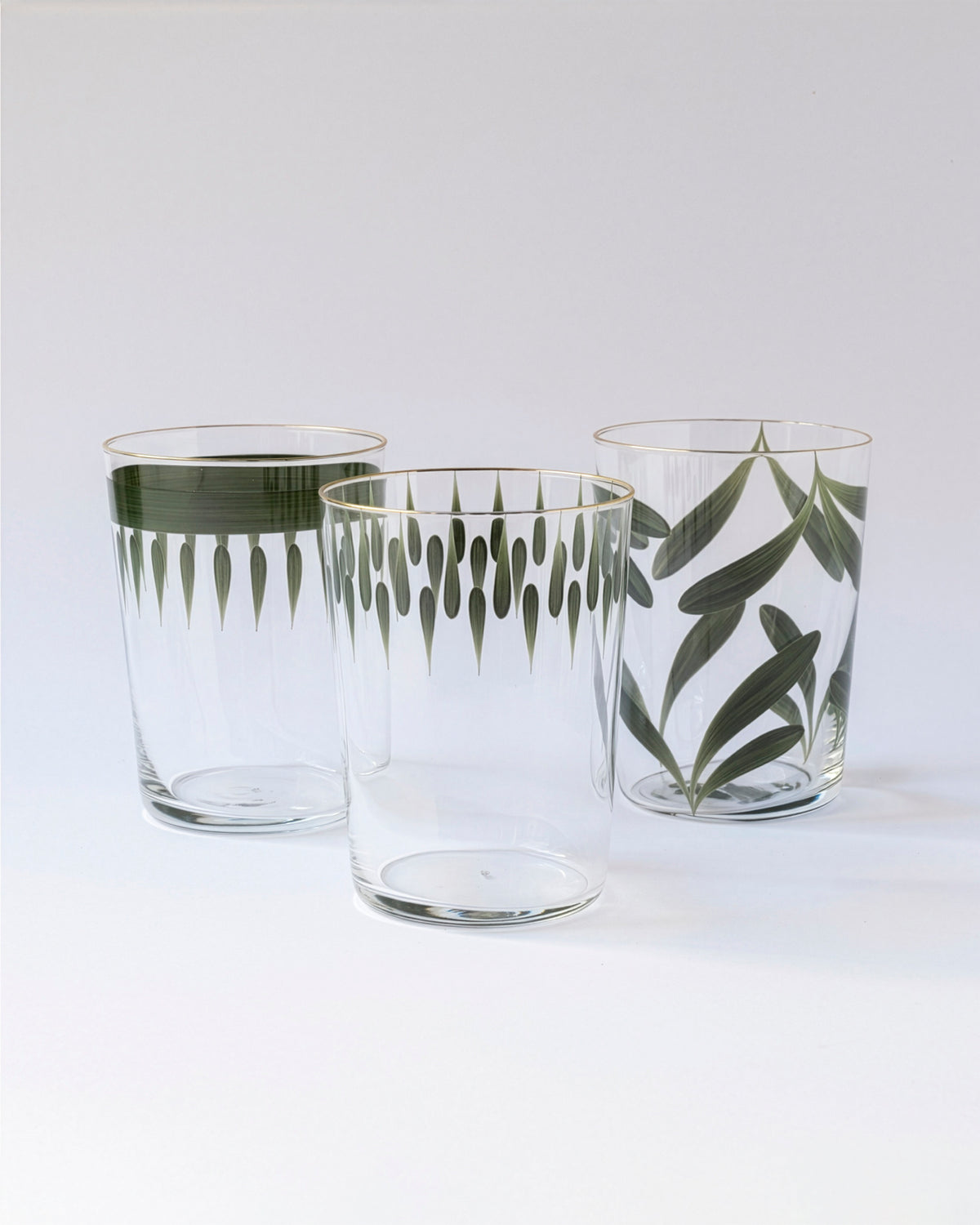 Soul Monocolor Tumblers · glassware hand-painted in leaf green · Los Vasos de Agua Clara